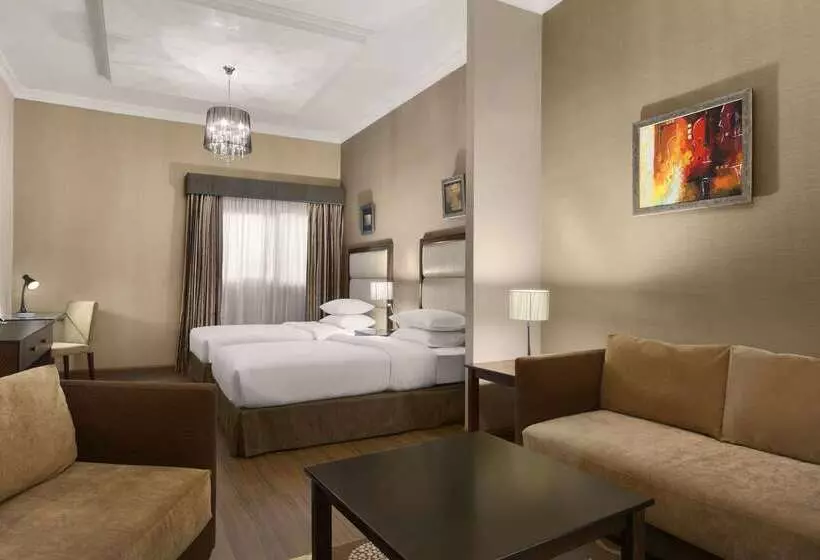 Fotos del hotel Ramada Hotel & Suites By Wyndham Ajman:  18