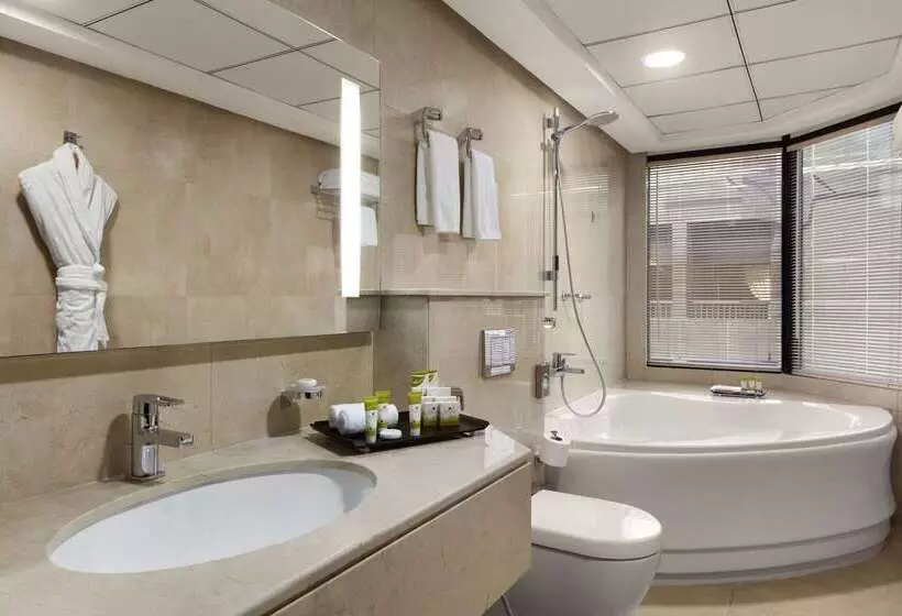 Fotos del hotel Ramada Hotel & Suites By Wyndham Ajman:  11