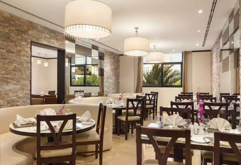 Fotos del hotel Ramada Hotel & Suites By Wyndham Ajman:  7