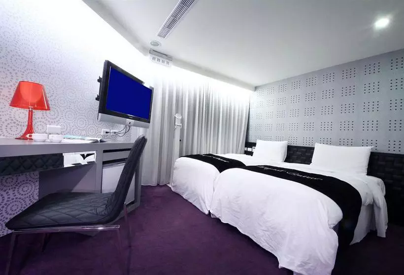 Fotos del hotel The Longstay:  4