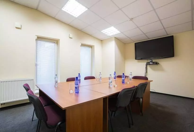 Fotos del hotel Reikartz Dworzec:  2