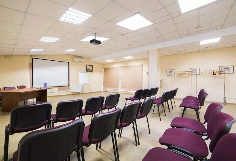 Fotos del hotel Reikartz Dworzec:  11