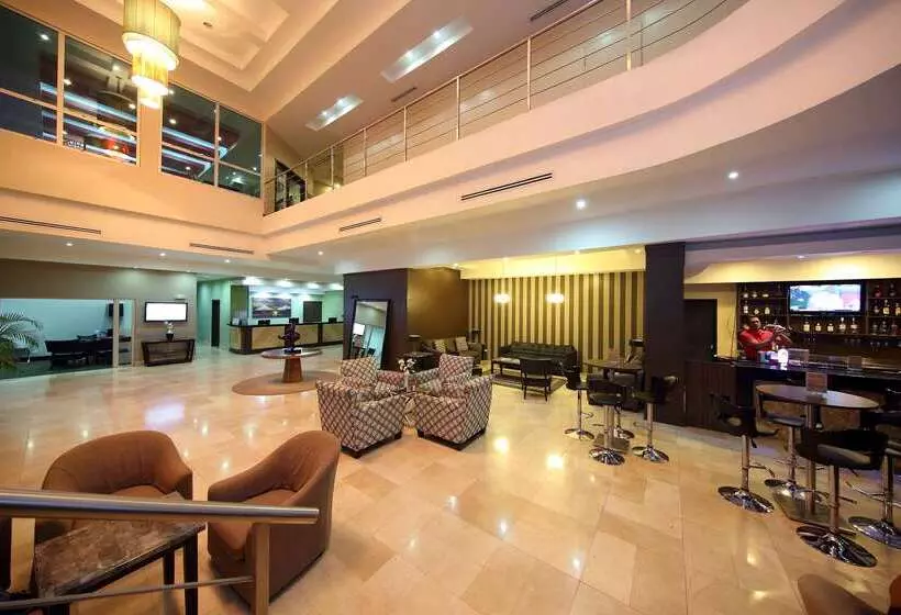 Fotos del hotel Victoria  And Suites Panama:  5