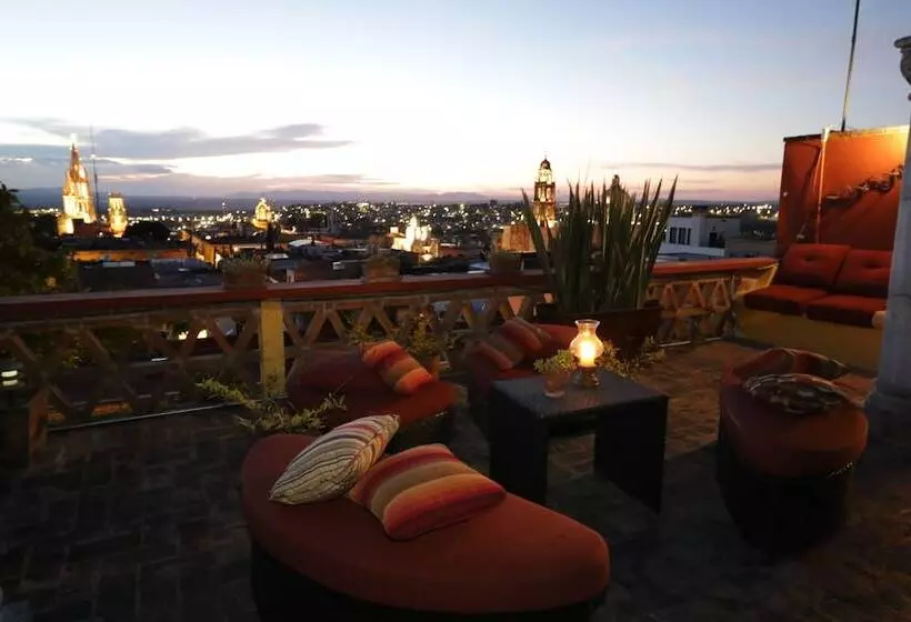 Fotos del hotel Casa Mia Suites:  5