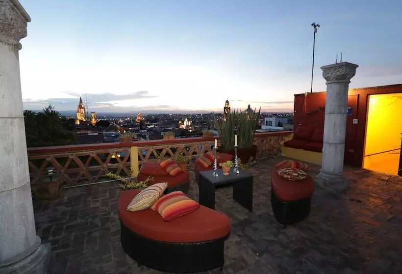 Fotos del hotel Casa Mia Suites:  8