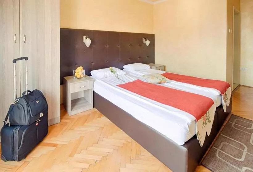 Fotos del hotel Fontana:  6