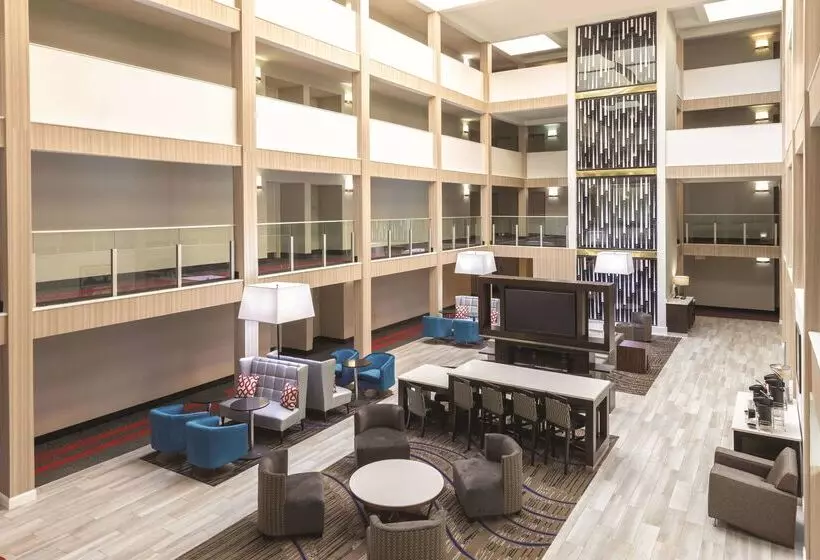 Fotos del hotel La Quinta By Wyndham Atlanta Airport South:  3