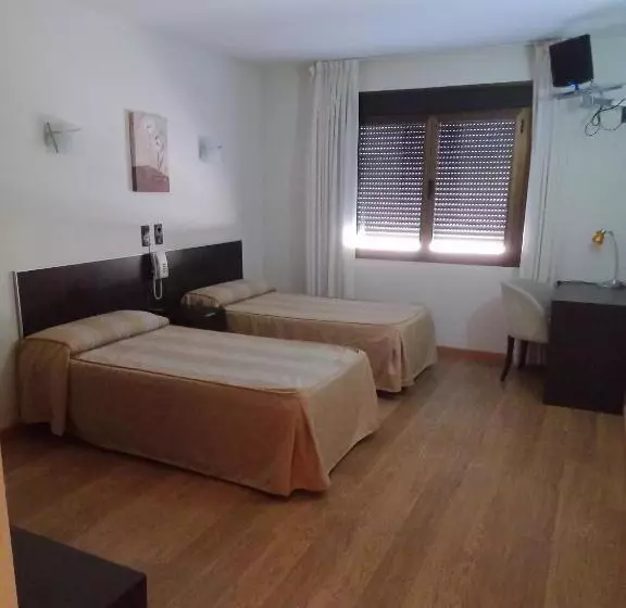 Fotos del hotel Restaurante La Bodega:  6