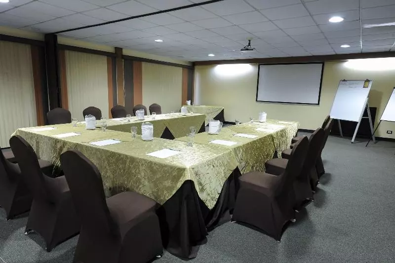 Fotos del hotel Hotel Robledal:  3