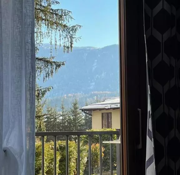 Fotos del hotel Pension & Apartments Waldkrieber:  9