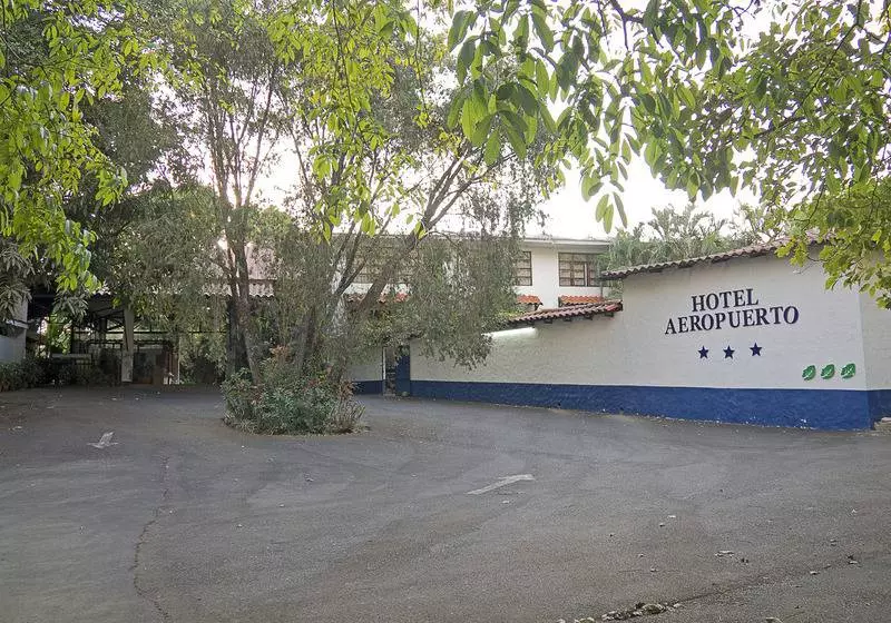 Fotos del hotel Aeropuerto:  1