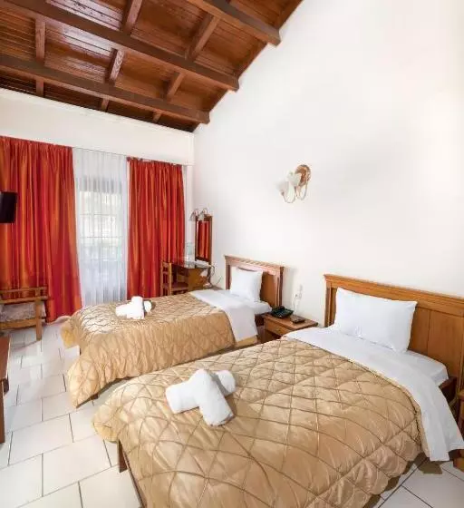 Fotos del hotel Famissi Eden:  10