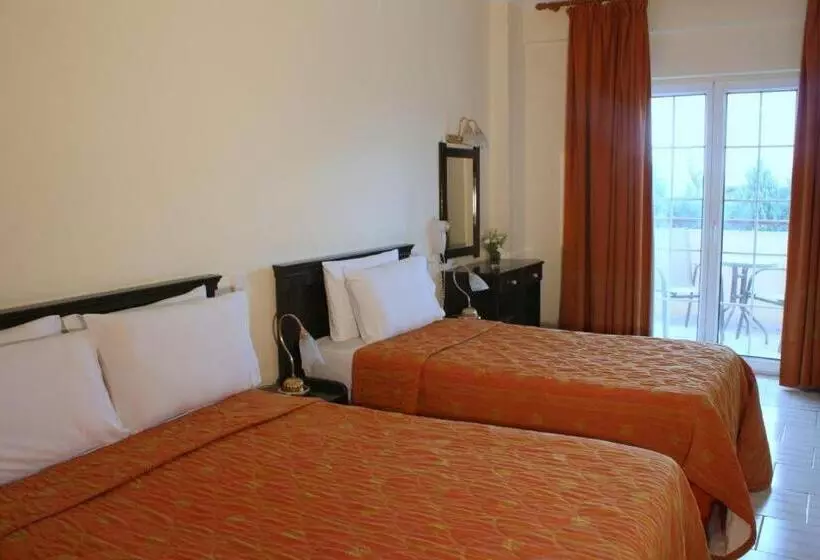 Fotos del hotel Famissi Eden:  6