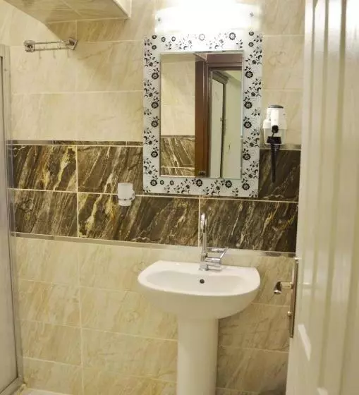 Fotos del hotel Grand Mark:  6