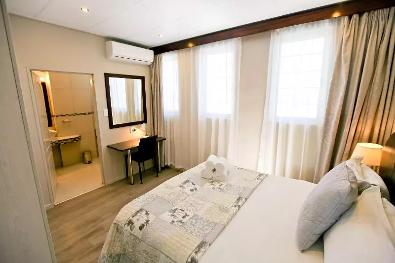 Fotos del hotel Hillside Executive Accommodation Maerua Mall:  7