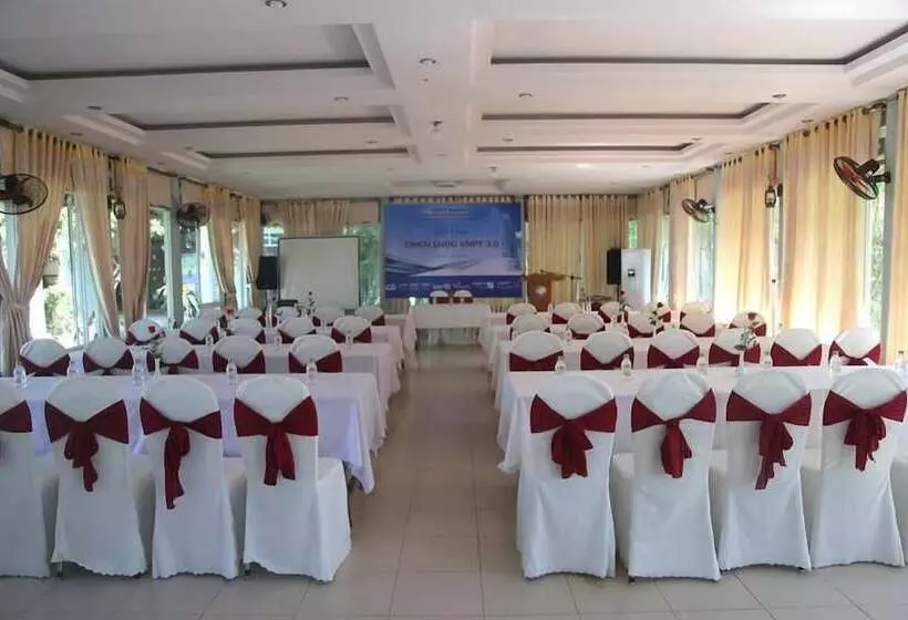 Fotos del hotel Phu Ninh Lake Resort:  3