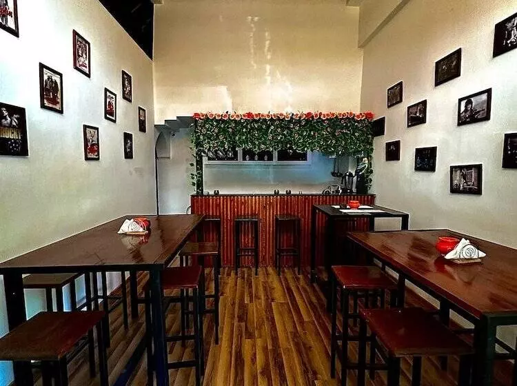 Fotos del hotel Les Trois Palmiers:  5