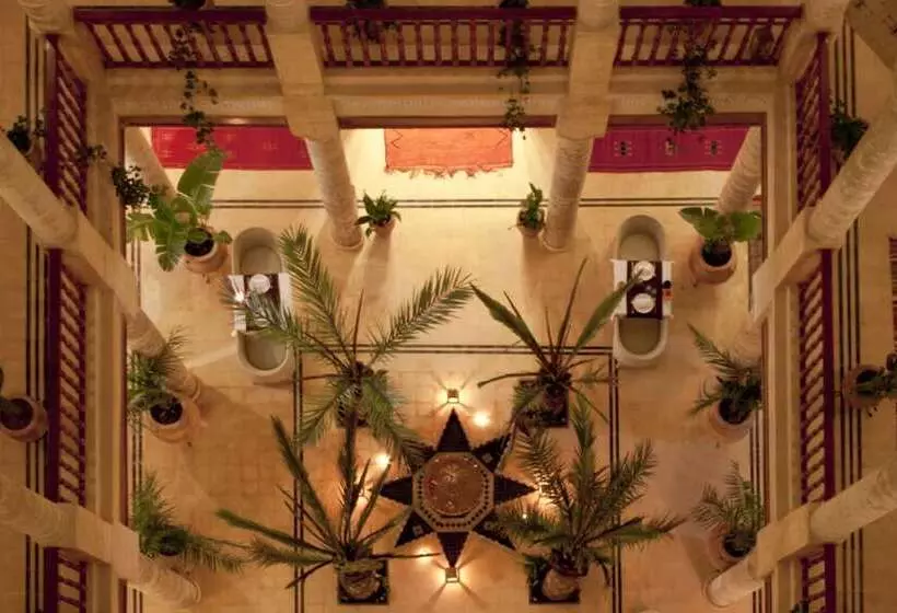 Fotos del hotel Palais Des Remparts:  11