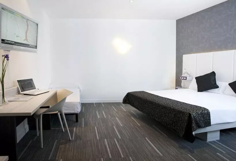 Fotos del hotel Petit Palace Santa Bárbara:  33