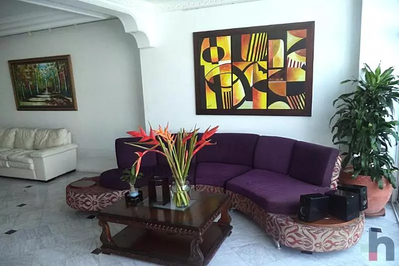 Máses Astrasuite 427