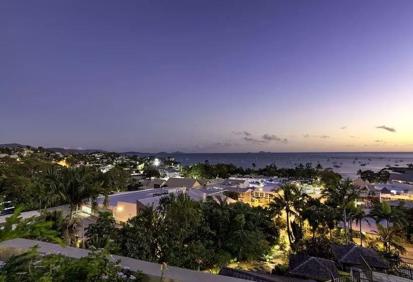 Fotos del hotel At Water's Edge Resort:  17