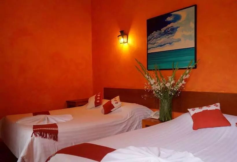 Fotos del hotel Capital O Posada El Paraíso:  25