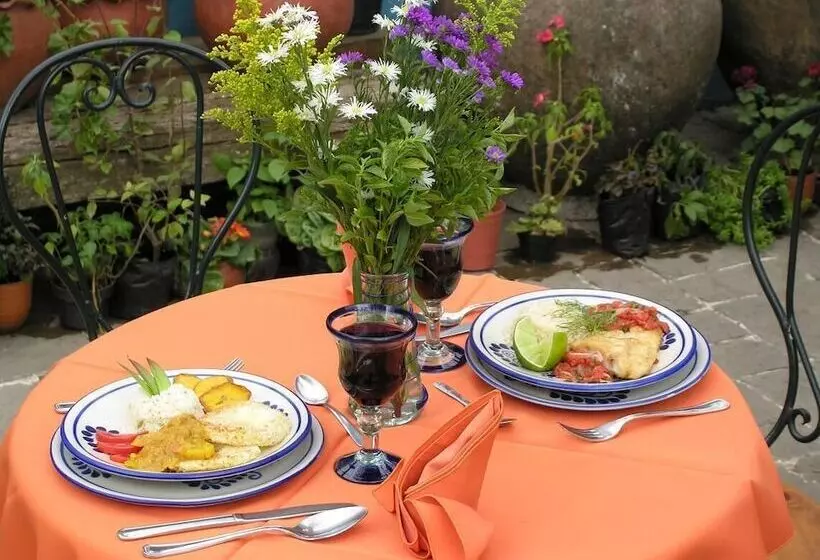 Fotos del hotel Capital O Posada El Paraíso:  12