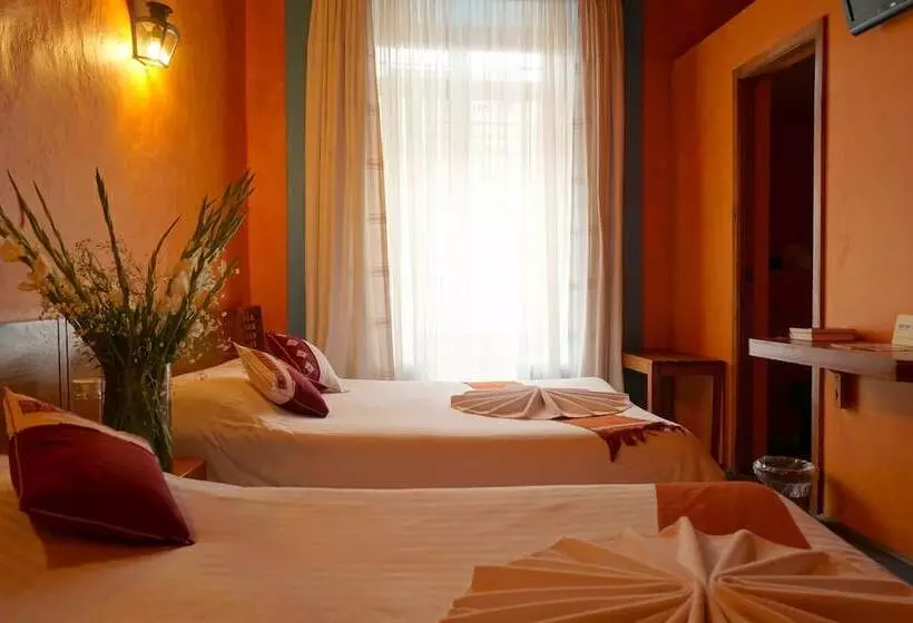 Fotos del hotel Capital O Posada El Paraíso:  23