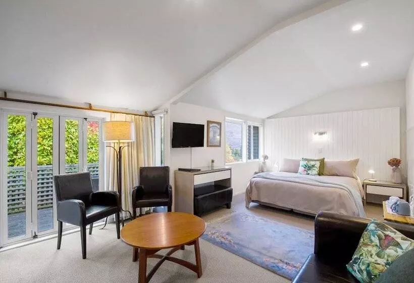 Queenstown House Boutique Hotel & Apartments
