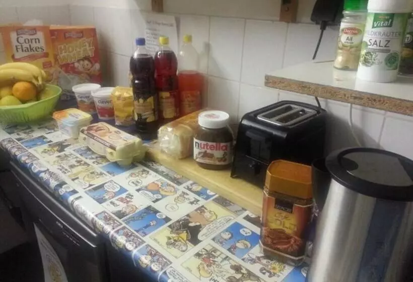 Fotos del hotel Snowbunnys Backpackers Hostel:  2