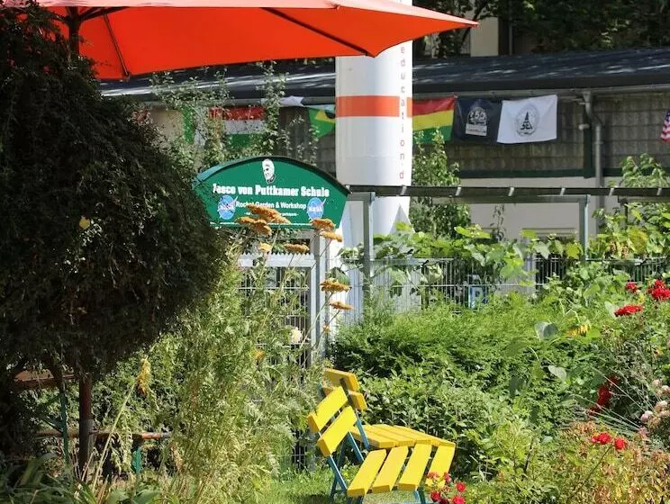 Fotos del hotel Space Hotel Im Campus Der Jvp Schule:  20