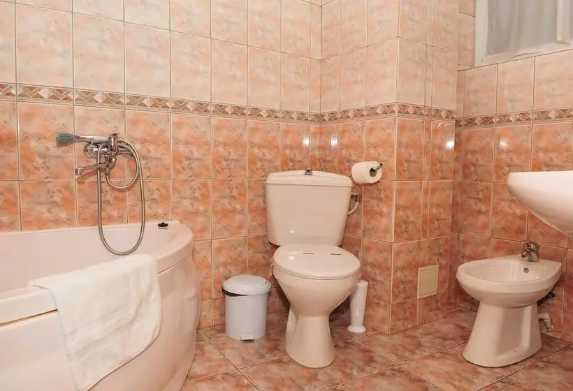 Fotos del hotel Emma Est:  8