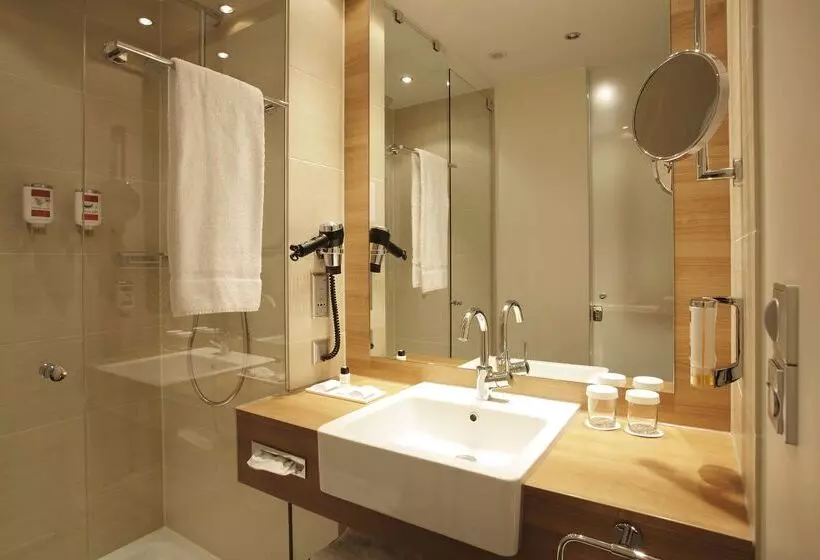 Fotos del hotel H4  Berlin Alexanderplatz:  7