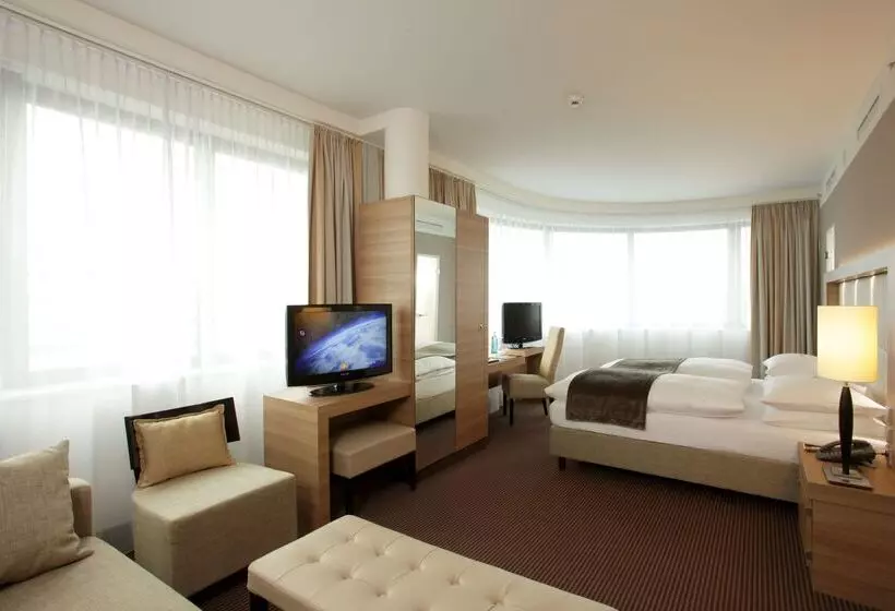 Fotos del hotel H4  Berlin Alexanderplatz:  17