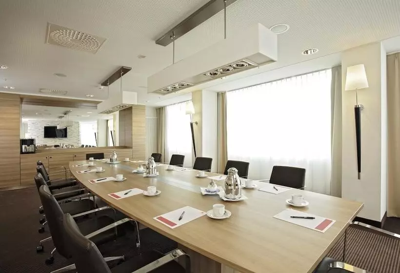 Fotos del hotel H4  Berlin Alexanderplatz:  18