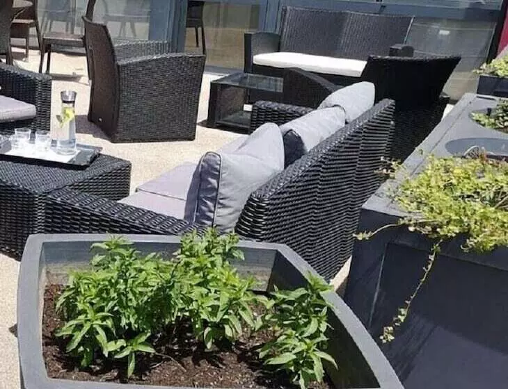 Fotos del hotel The Originals City, Hôtel Pont Rouge, Carcassonne:  12