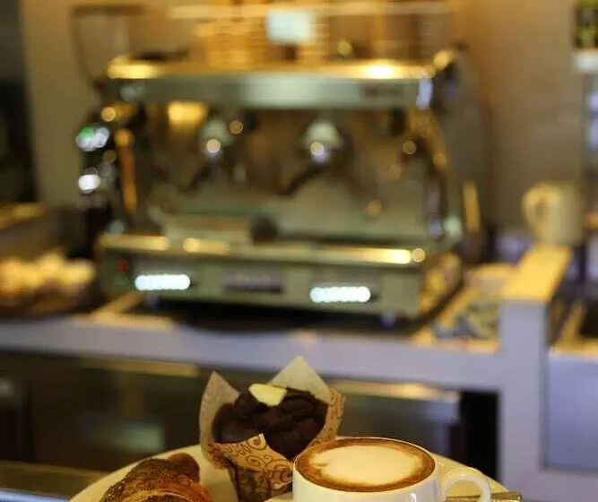 Fotos del hotel Centro Al Manhal By Rotana:  19