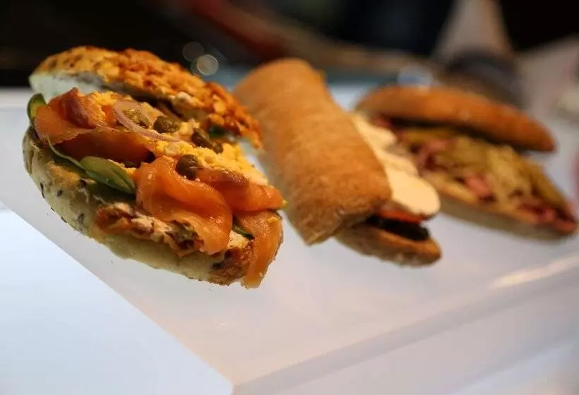 Fotos del hotel Centro Al Manhal By Rotana:  18