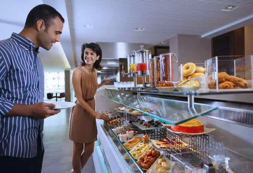 Fotos del hotel Centro Al Manhal By Rotana:  25