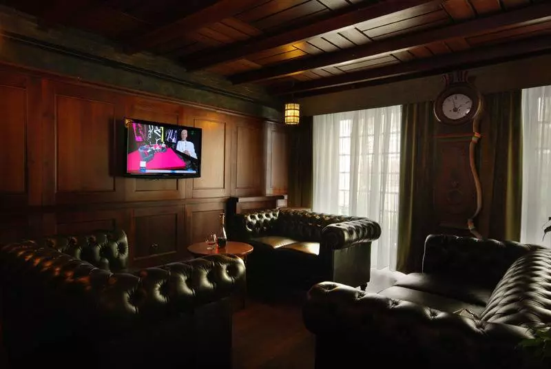 Holland House Residence Old Town