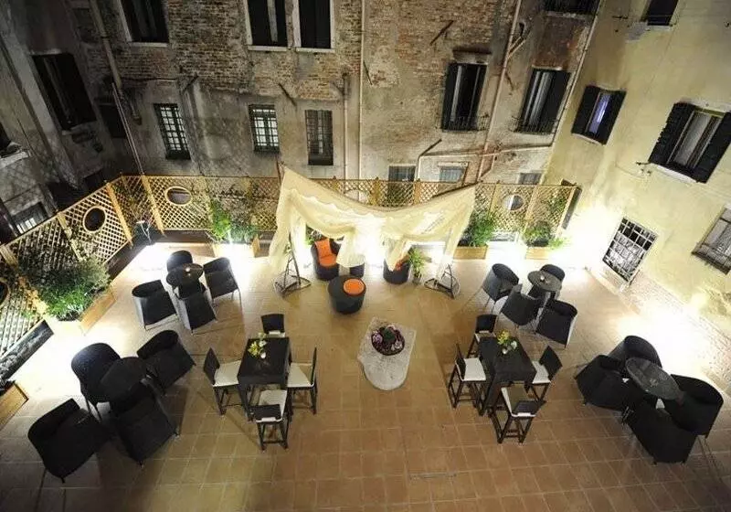 Fotos del hotel Le Isole:  11