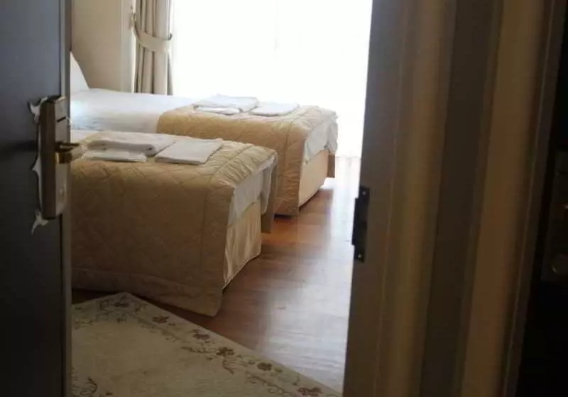 Fotos del hotel Mono Suites:  25