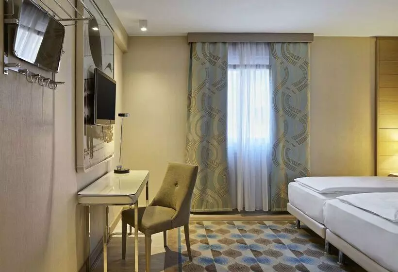 Fotos del hotel Titanic Comfort Mitte:  6