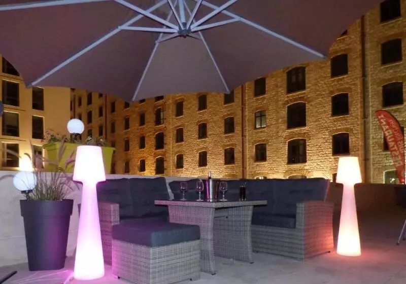 Fotos del hotel Ibis Marseille Centre Euromed:  16