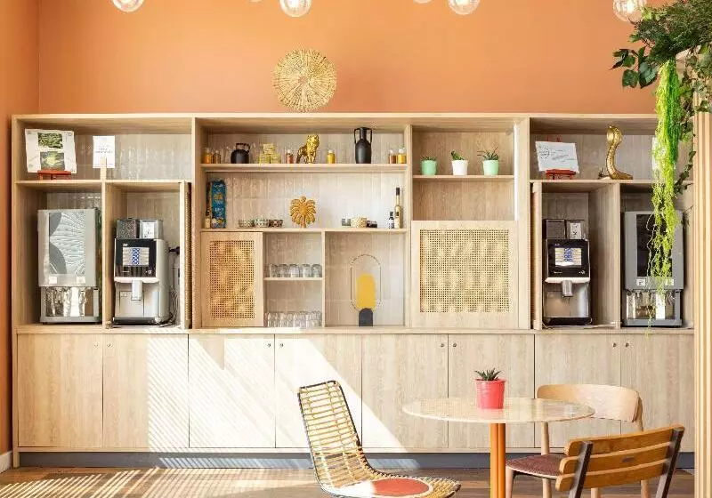 Fotos del hotel Ibis Marseille Centre Euromed:  8