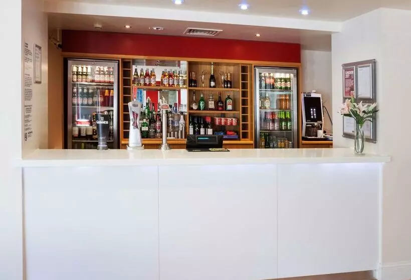 Fotos del hotel Travelodge Luton:  3