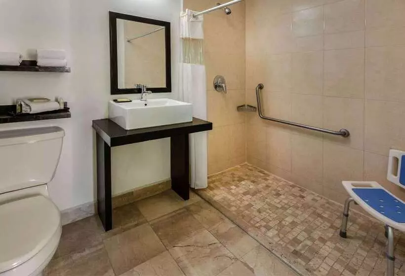 Fotos del hotel La Quinta By Wyndham Puebla Palmas Angelopolis:  7