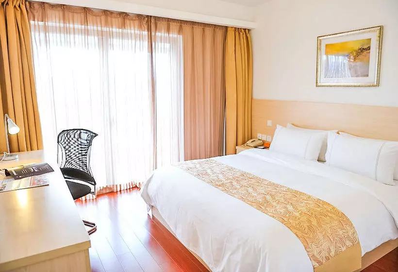 Fotos del hotel Eastern Garden Service Apartment:  2