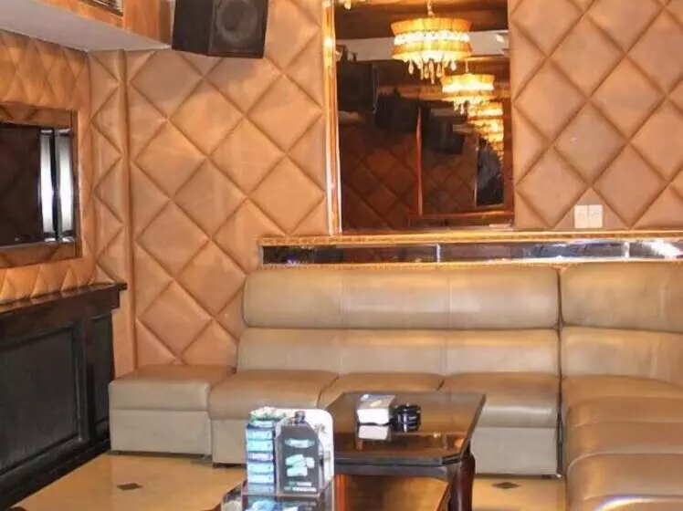 Fotos del hotel Golden Boutique  Melawai:  18