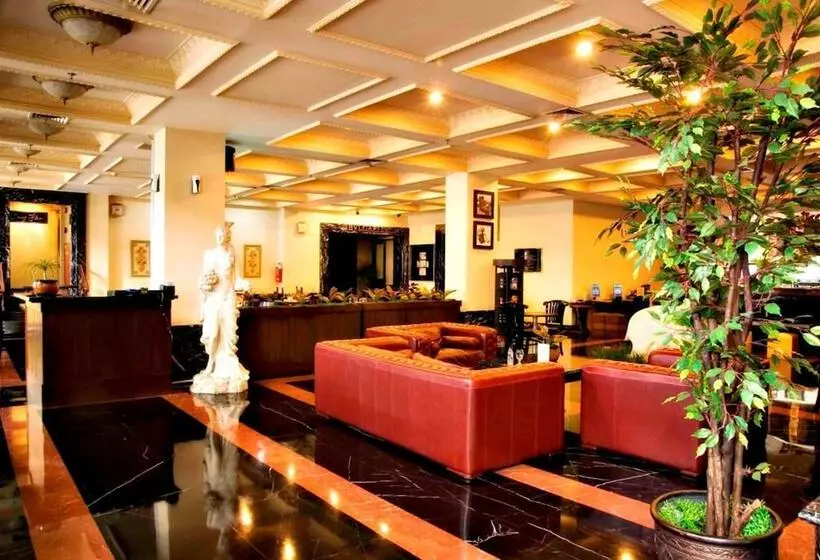 Fotos del hotel Golden Boutique  Melawai:  3